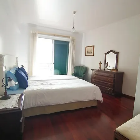 Apartament Ladeira Center דירה *