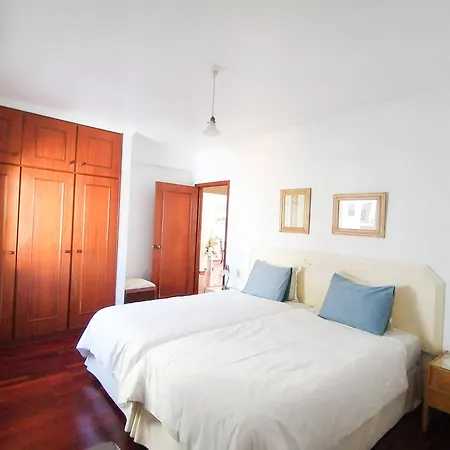 Apartament Ladeira Center 아파트 푼샬