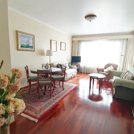 Apartament Ladeira Center 아파트 푼샬